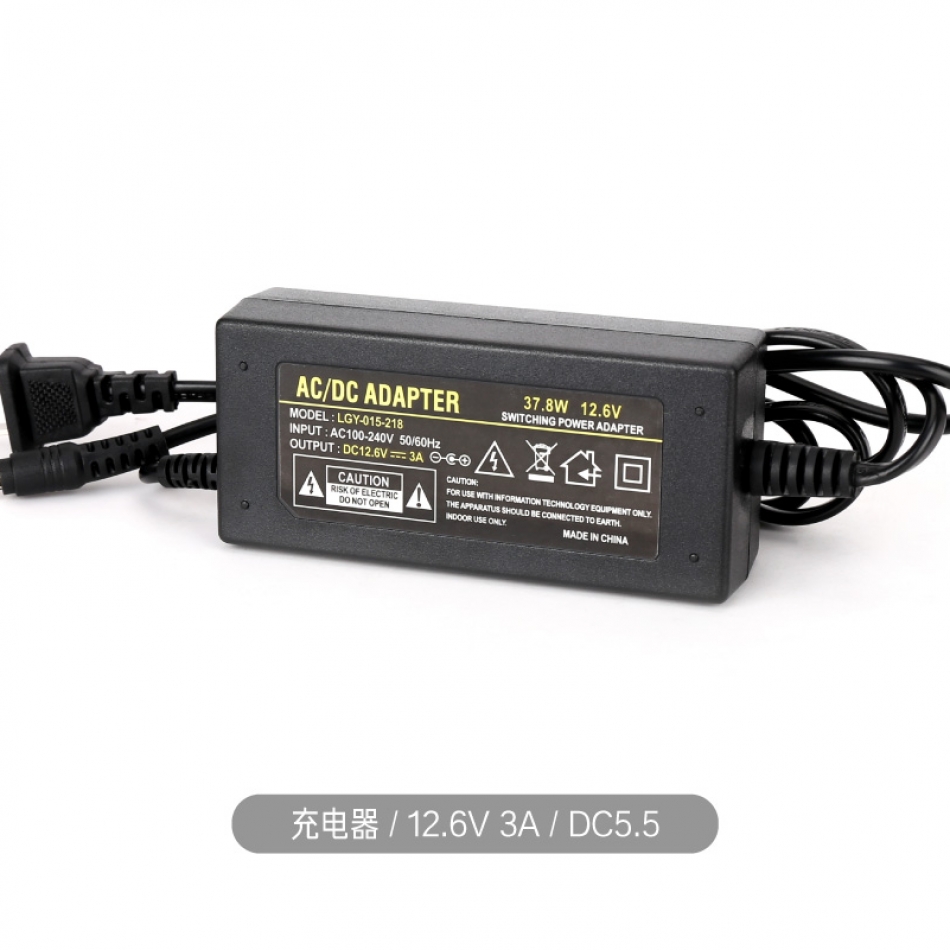 12.6V 3A